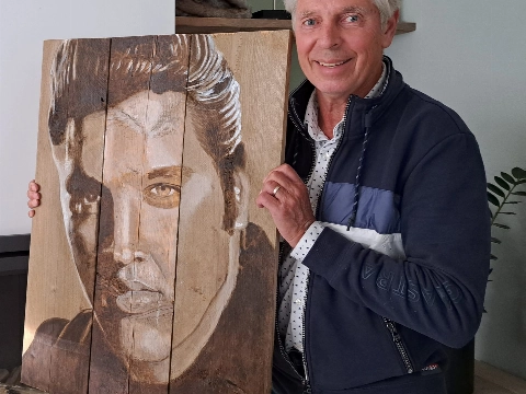 Dick van Gelderen exposeert in Tavenu